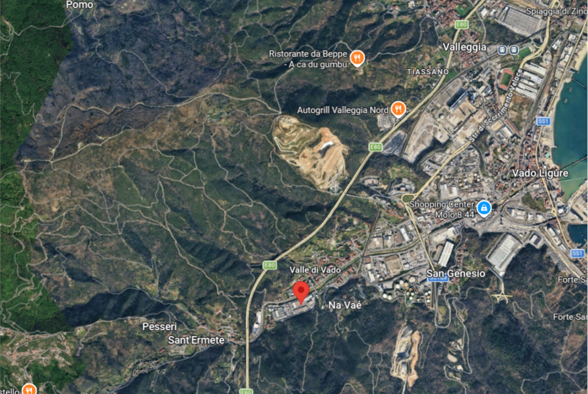 CAPANNONE ALL’ASTA A NOVI LIGURE IN CORSO PIAVE 33