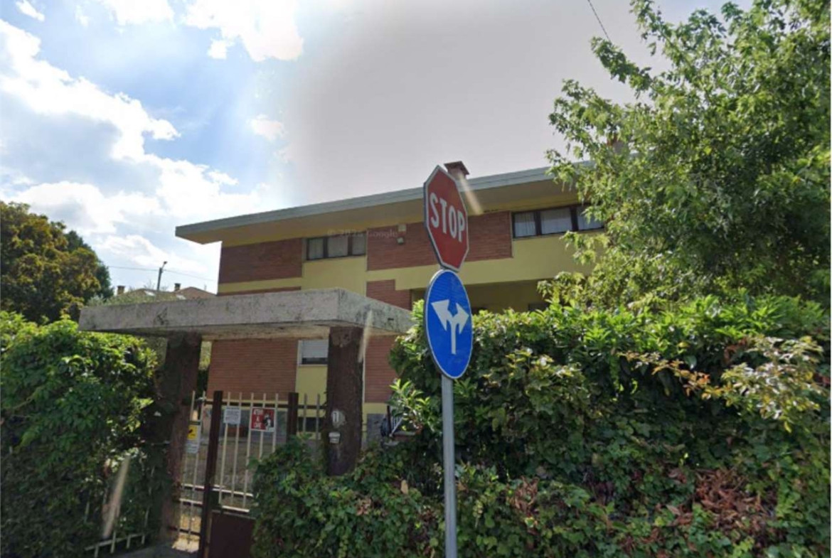 ABITAZIONE ALL’ASTA A NOLE IN VIA ROCCA 16